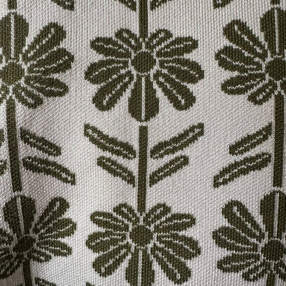 1X/2X Adrianna Papell Olive Jaquard Floral Fatterned Pullover Crewneck Sweater - Picture 6 of 6